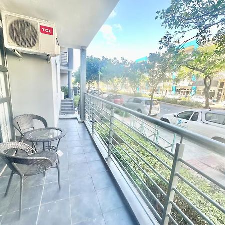 Stunning 2 Bed - Rooftop Braai Area - Sunset Views เดอร์บัน ภายนอก รูปภาพ